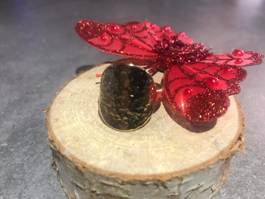 bague martelée